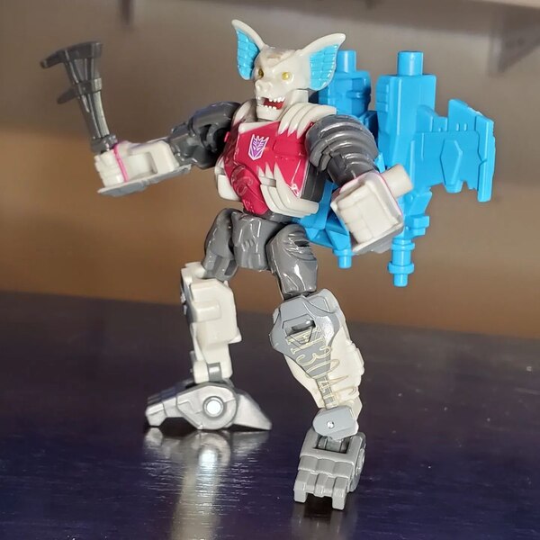 Legacy Core Class Bombburst Official In Hand Image  (3 of 7)